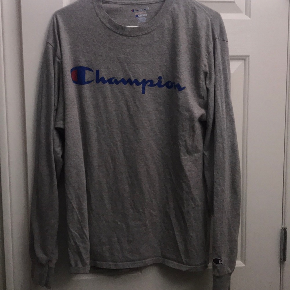 CHAMPION LONG SLEEVE TEE SIZE LARGE!